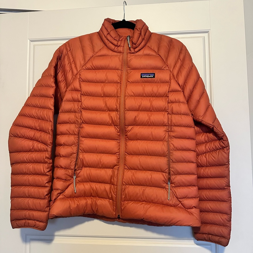 Women’s Patagonia Down Sweater Jacket Size Medium